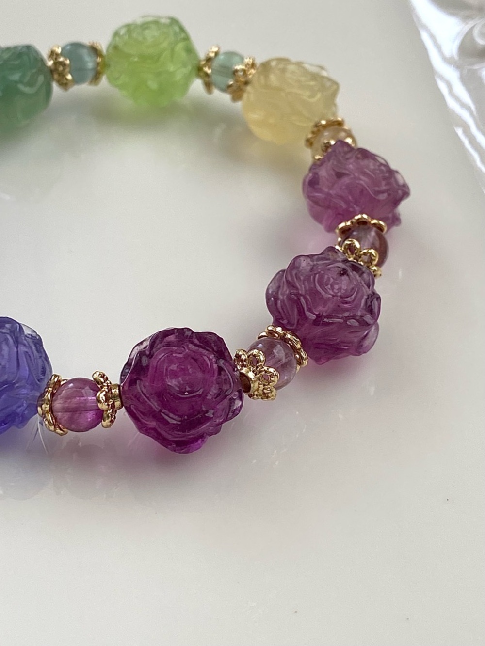 B165-Handmade Multicolor Carved Fluorite Flower Stretchable Bracelet - Picture 4 of 8